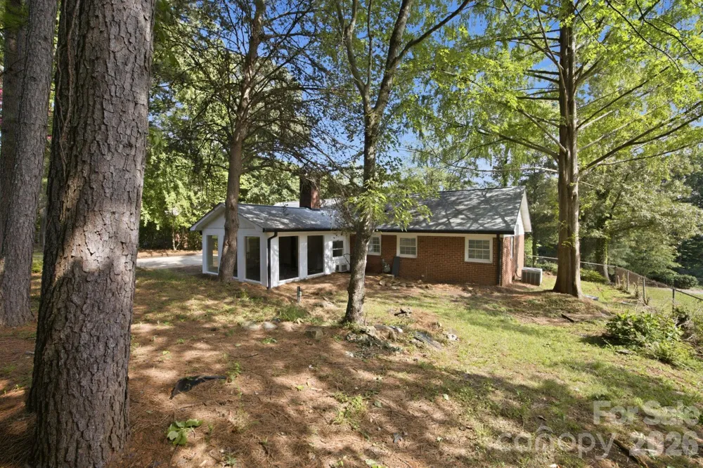 1045 S Magnolia Street Mooresville, NC 28115