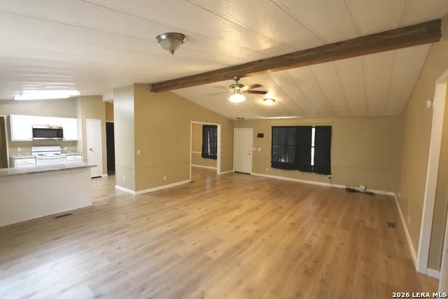 76 & 76B Post Oak La Vernia, TX 78121