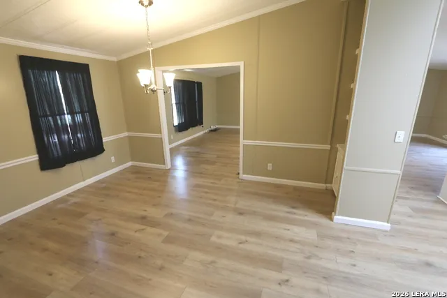 76 & 76B Post Oak La Vernia, TX 78121