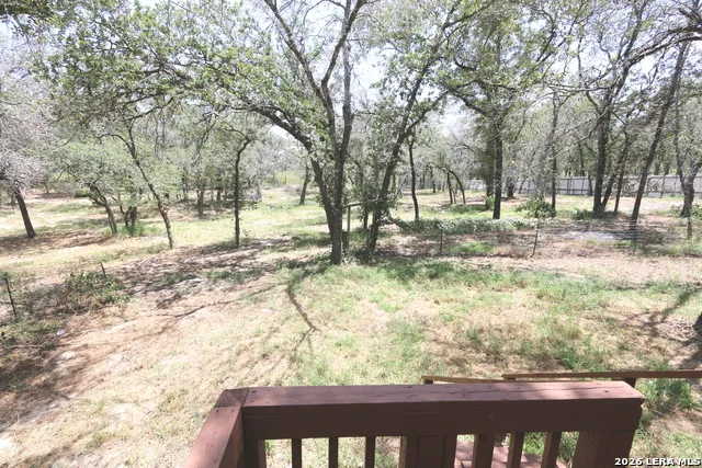 76 & 76B Post Oak La Vernia, TX 78121