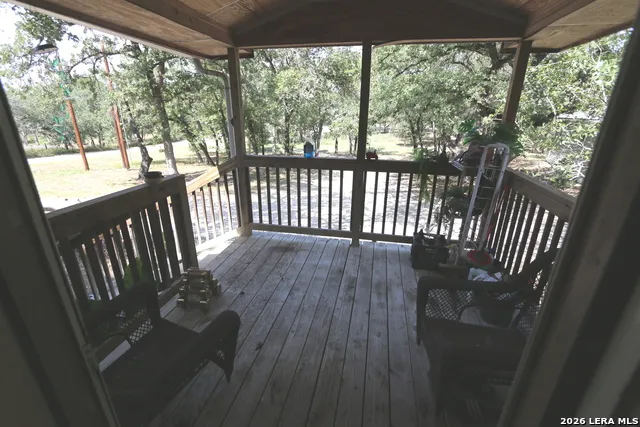 76 & 76B Post Oak La Vernia, TX 78121