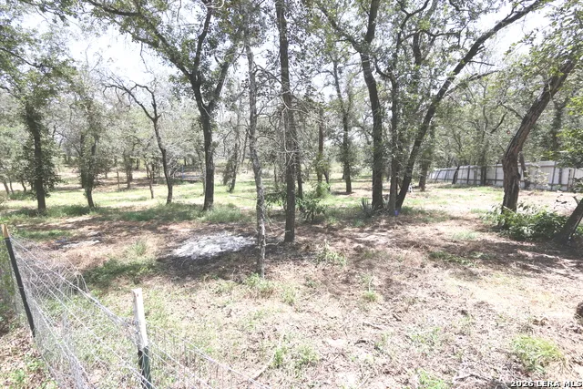 76 & 76B Post Oak La Vernia, TX 78121