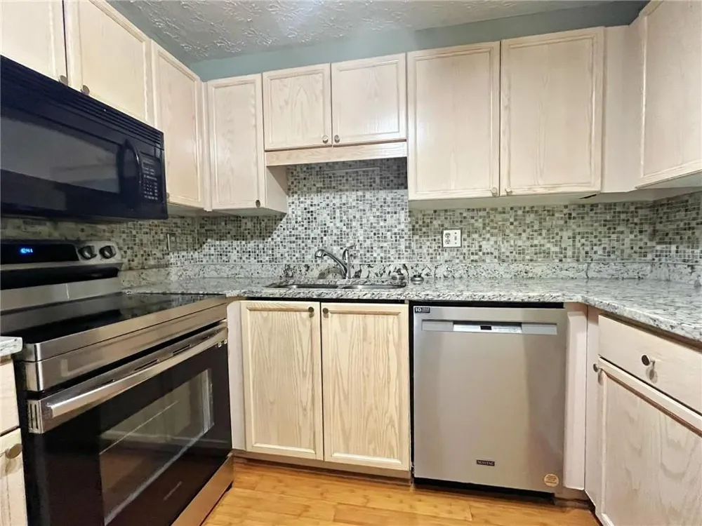 233 Bentley Place, Tucker, GA 30084