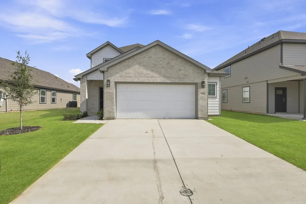 3253 Kelso Drive Everman, TX 76140