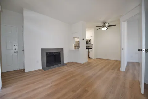 3701 Cedarplaza Lane #111