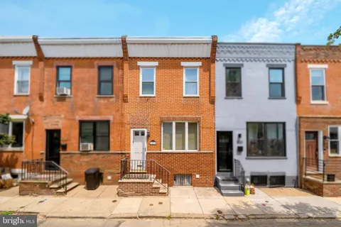 1033 DALY STREET