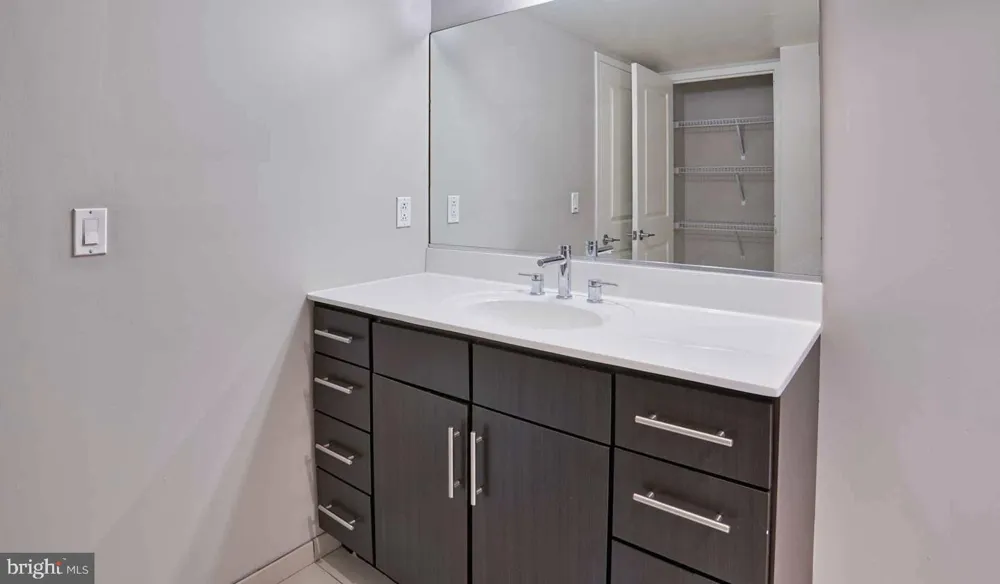 1815 JOHN F KENNEDY BOULEVARD #515 Philadelphia, PA 19103