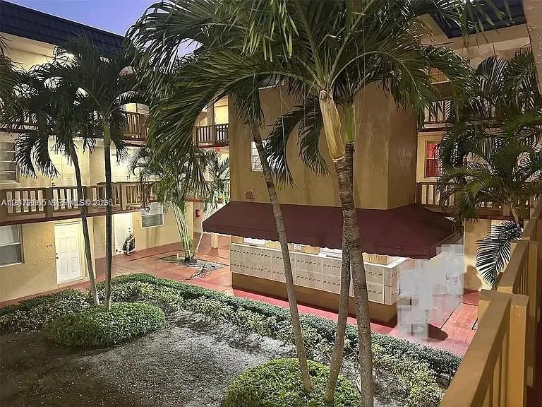4655 Palm Ave #209 Hialeah, FL 33012