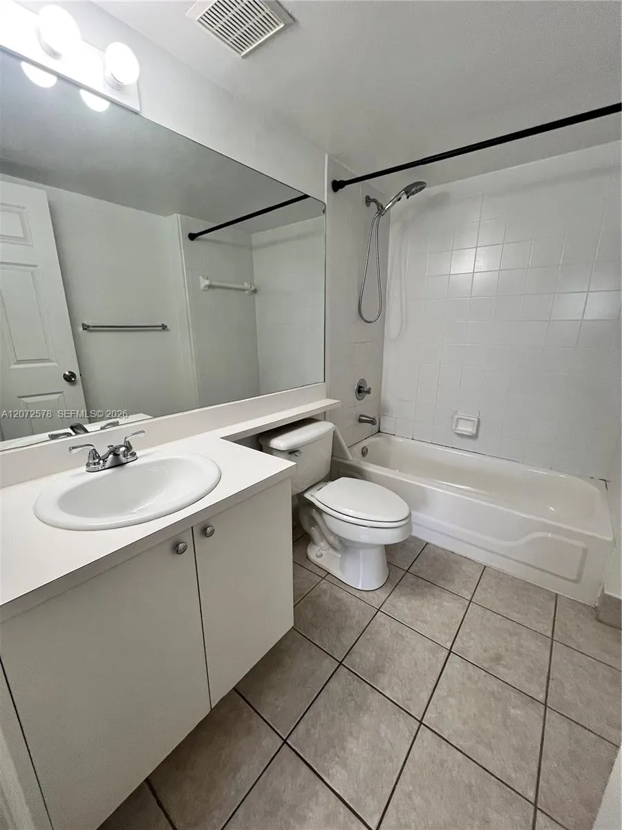 2009 SE 10th Ave #319 Fort Lauderdale, FL 33316
