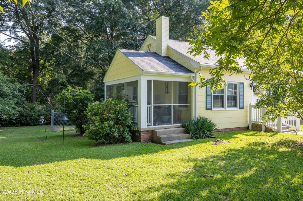 203 Willow Road Clinton, NC 28328