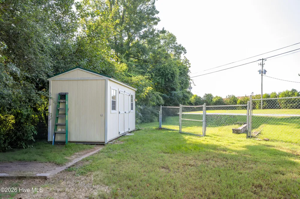203 Willow Road Clinton, NC 28328
