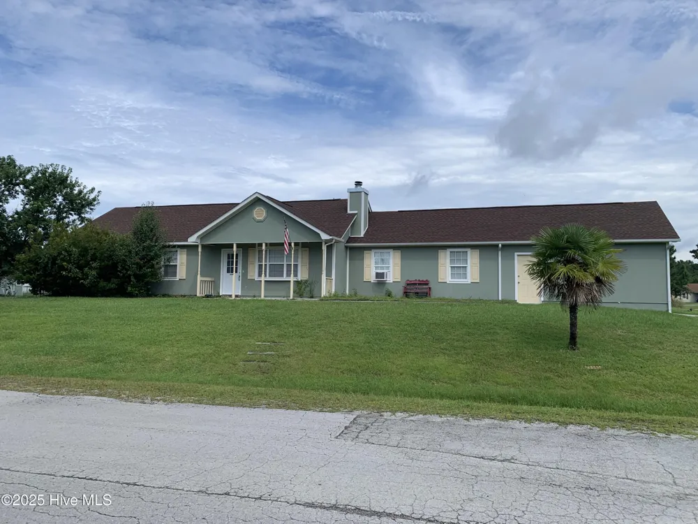 210 Zachary Lane Hubert, NC 28539