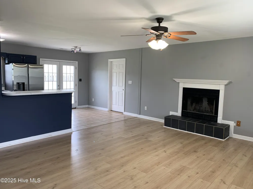 210 Zachary Lane Hubert, NC 28539