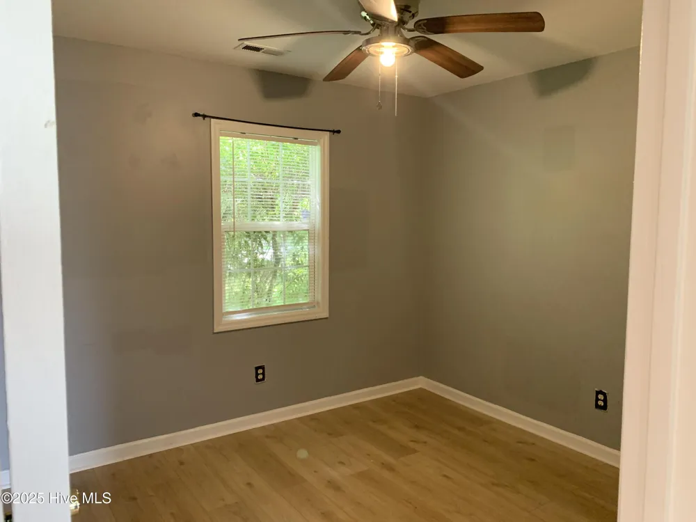 210 Zachary Lane Hubert, NC 28539