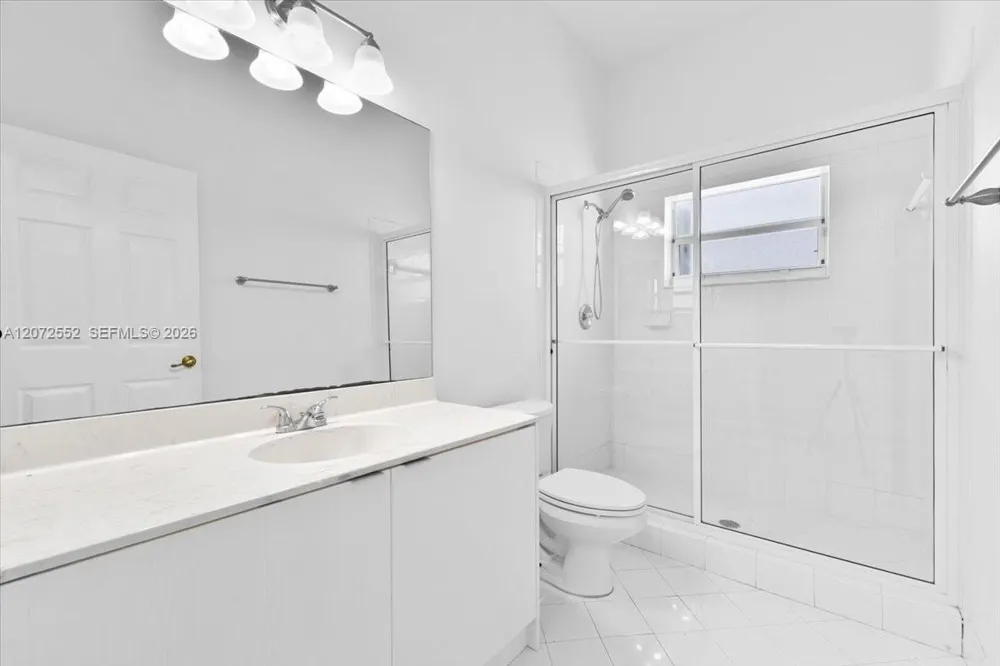 10853 NW 71st St Doral, FL 33178