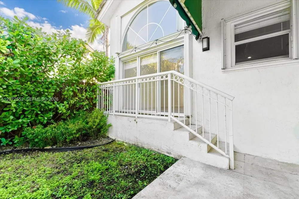 10853 NW 71st St Doral, FL 33178
