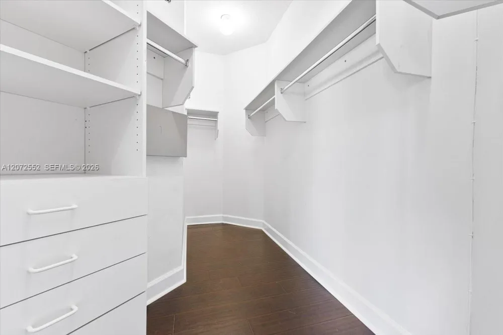 10853 NW 71st St Doral, FL 33178