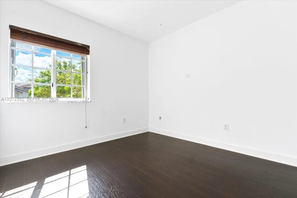 10853 NW 71st St Doral, FL 33178