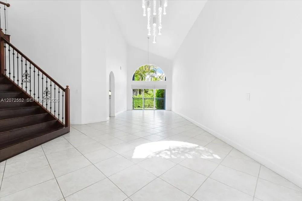 10853 NW 71st St Doral, FL 33178