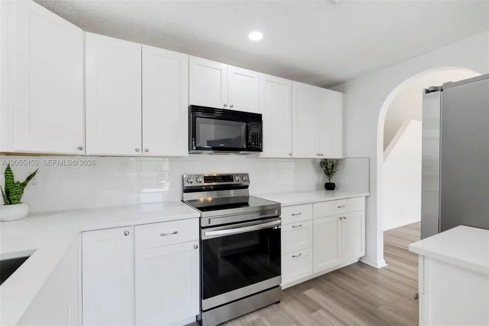 7370 NW 61st Ter Parkland, FL 33067