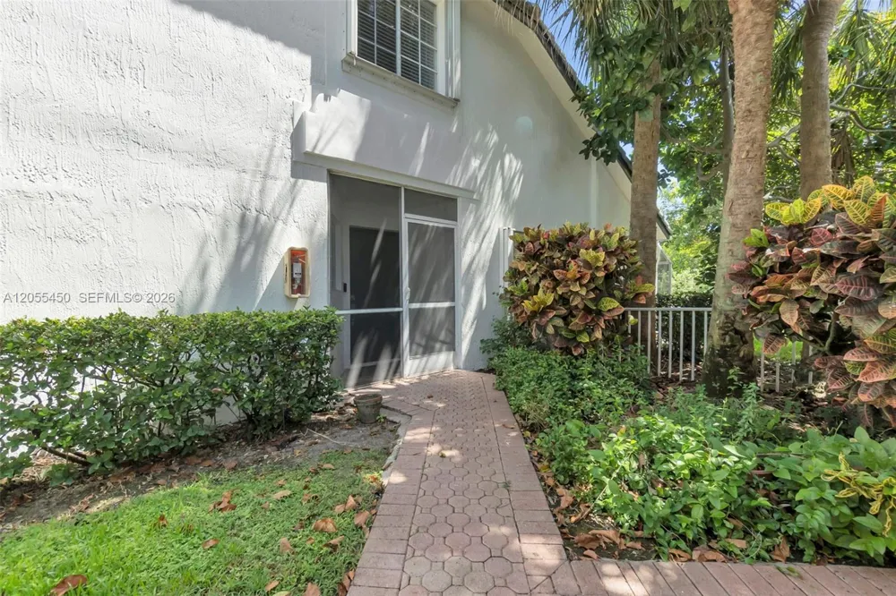 7370 NW 61st Ter Parkland, FL 33067