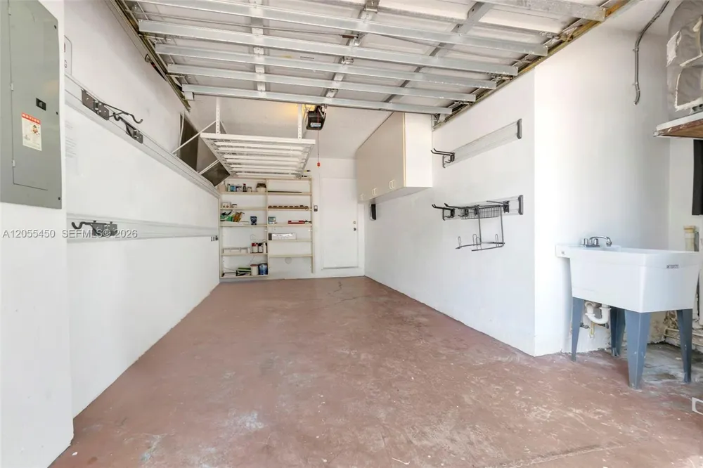 7370 NW 61st Ter Parkland, FL 33067