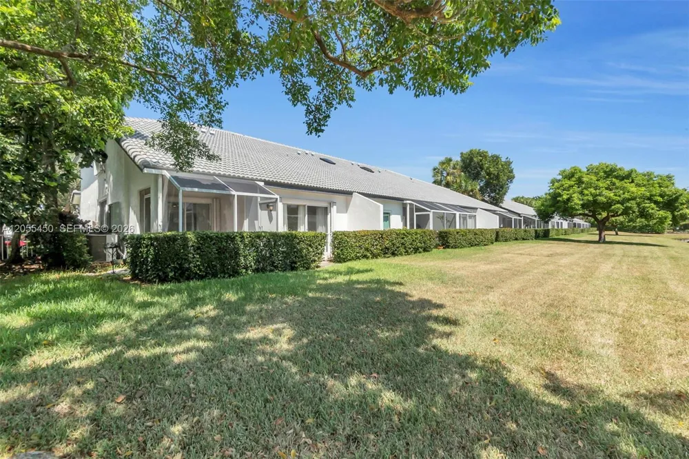 7370 NW 61st Ter Parkland, FL 33067
