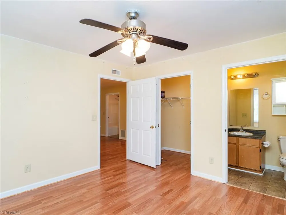 717 Scott Court Burlington, NC 27215
