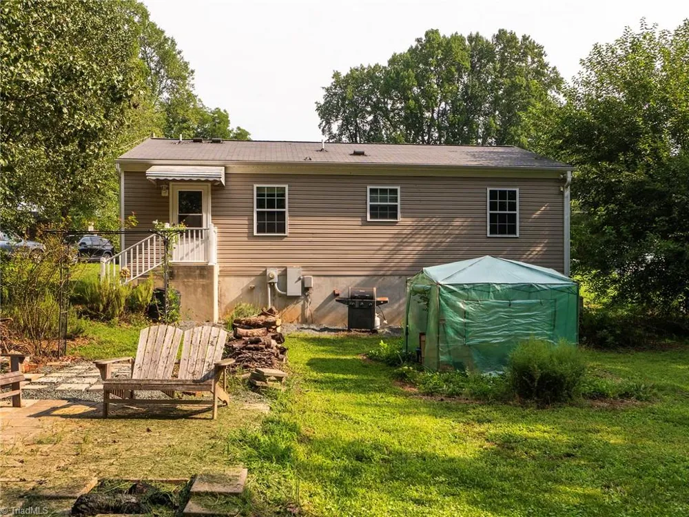 717 Scott Court Burlington, NC 27215