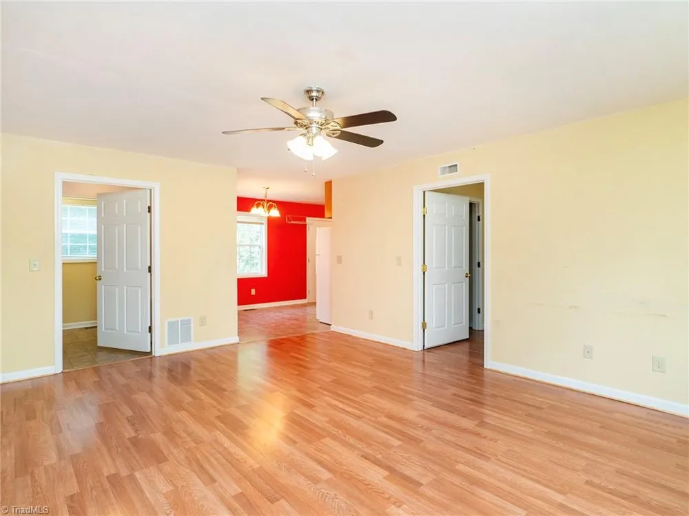 717 Scott Court Burlington, NC 27215