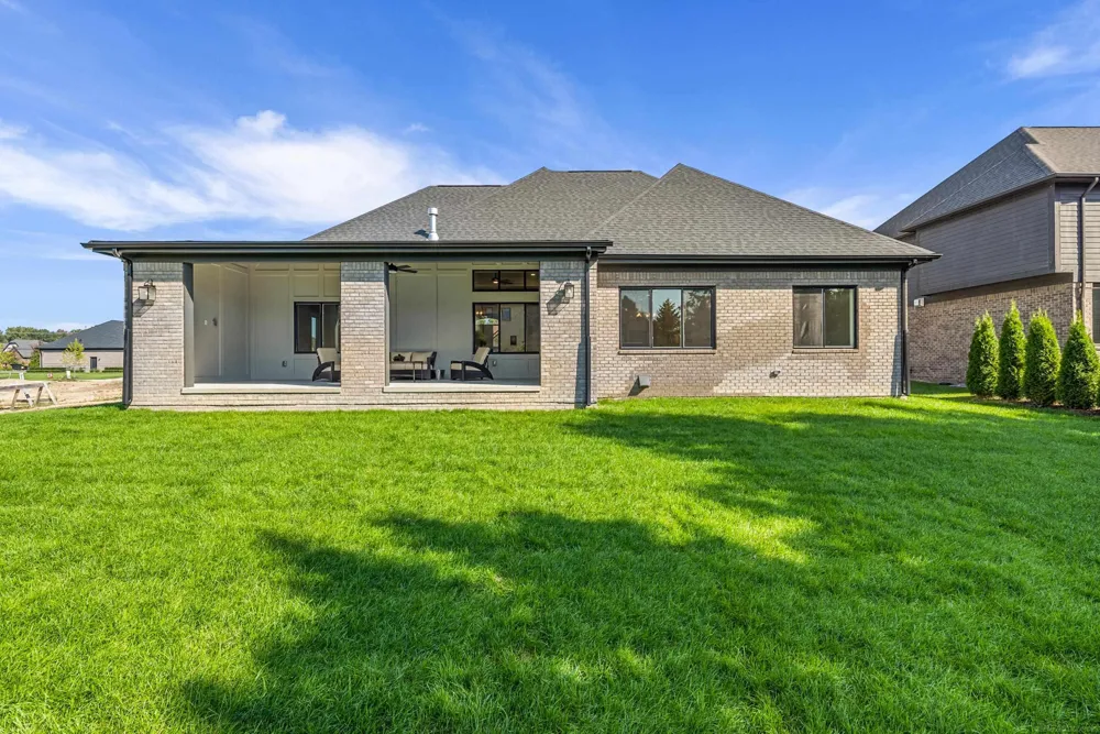 8267 Sandi Lane Bruce Township, MI 48065
