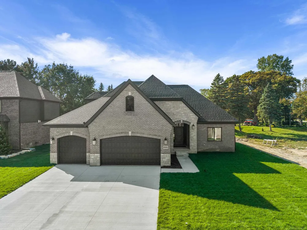 8267 Sandi Lane Bruce Township, MI 48065