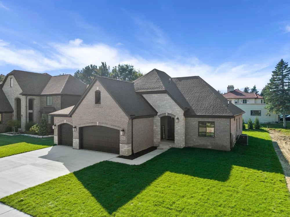 8267 Sandi Lane Bruce Township, MI 48065