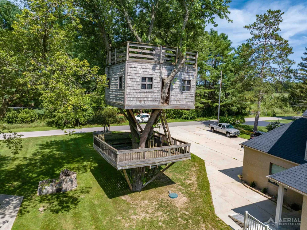 4348 W Lakeside Drive Horton Township, MI 48661