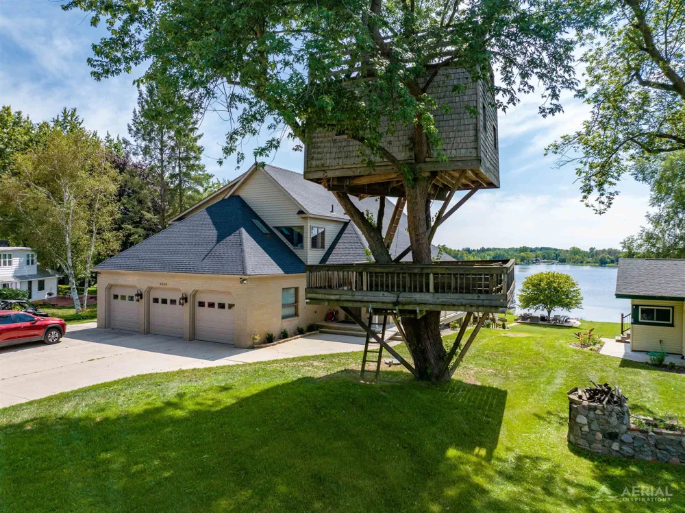 4348 W Lakeside Drive Horton Township, MI 48661
