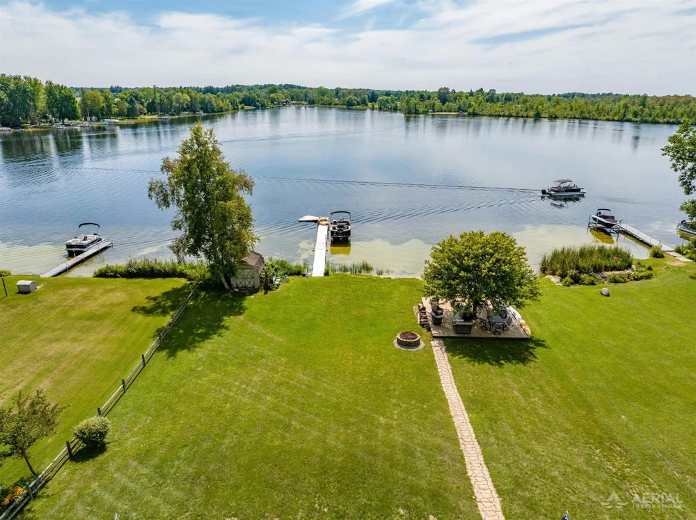 4348 W Lakeside Drive Horton Township, MI 48661
