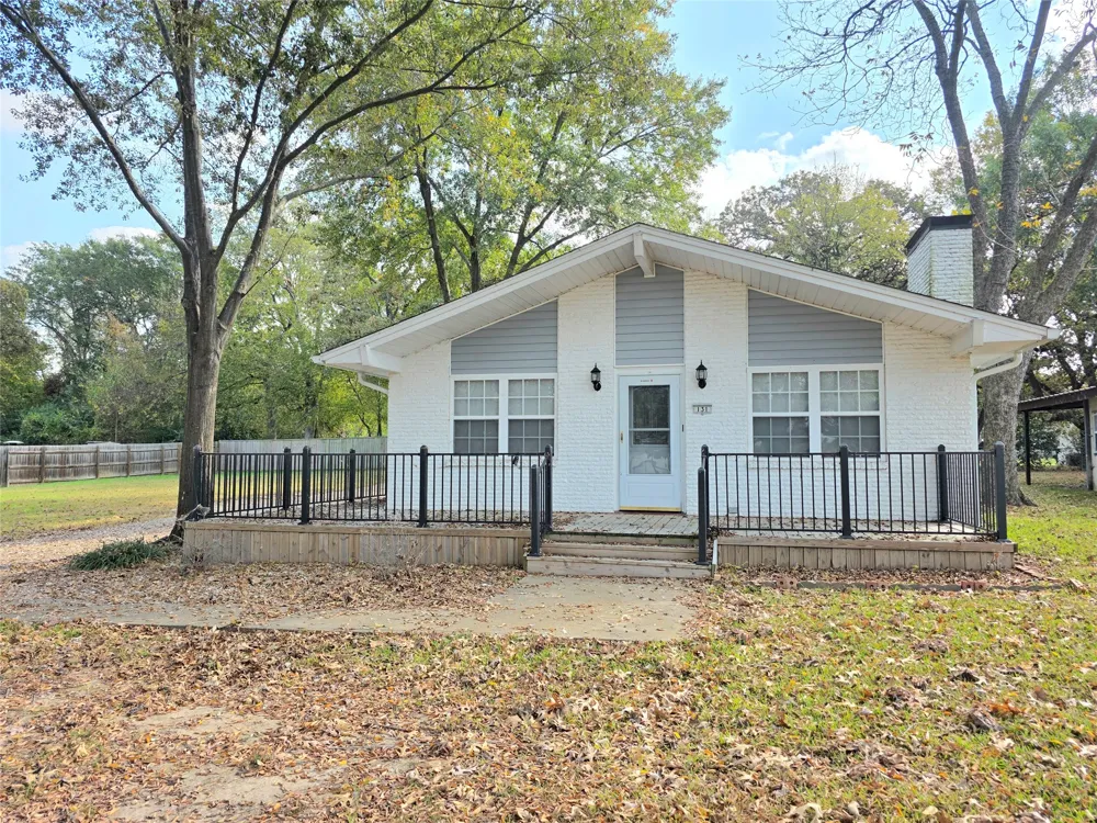 131 Ocean Drive Gun Barrel City, TX 75156