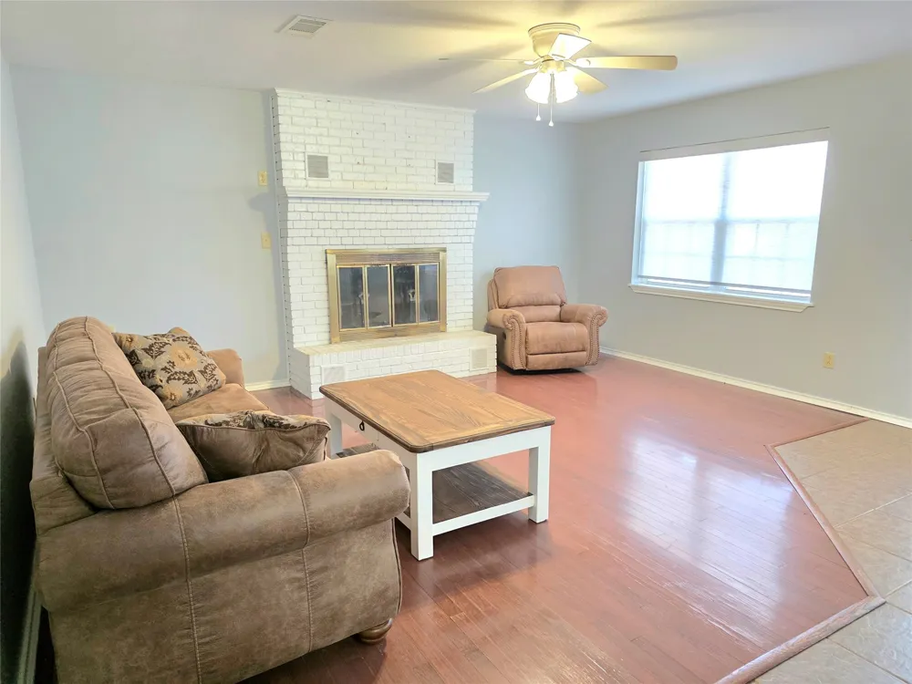 131 Ocean Drive Gun Barrel City, TX 75156