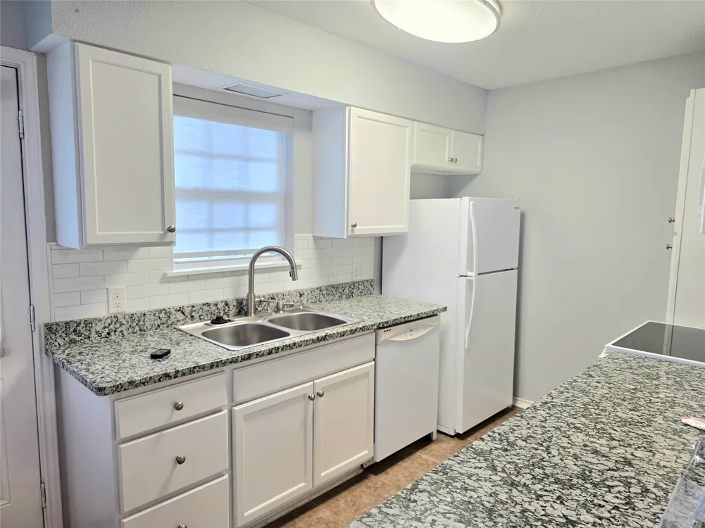 131 Ocean Drive Gun Barrel City, TX 75156