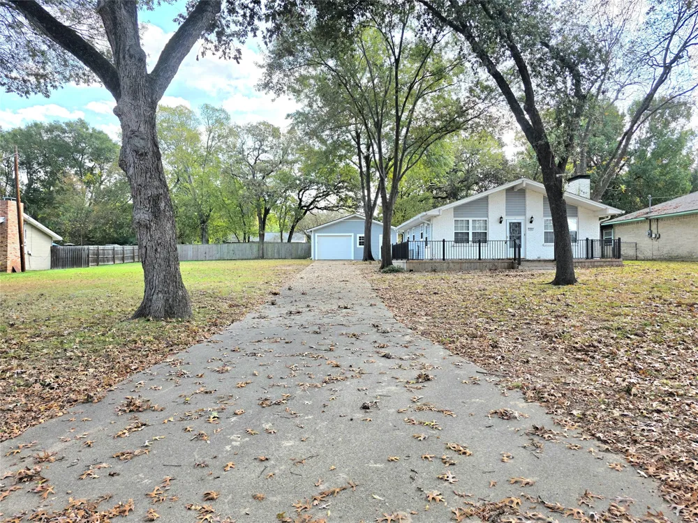 131 Ocean Drive Gun Barrel City, TX 75156