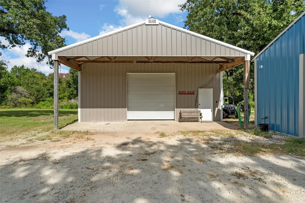 145 Private Road 944 Fairfield, TX 75840