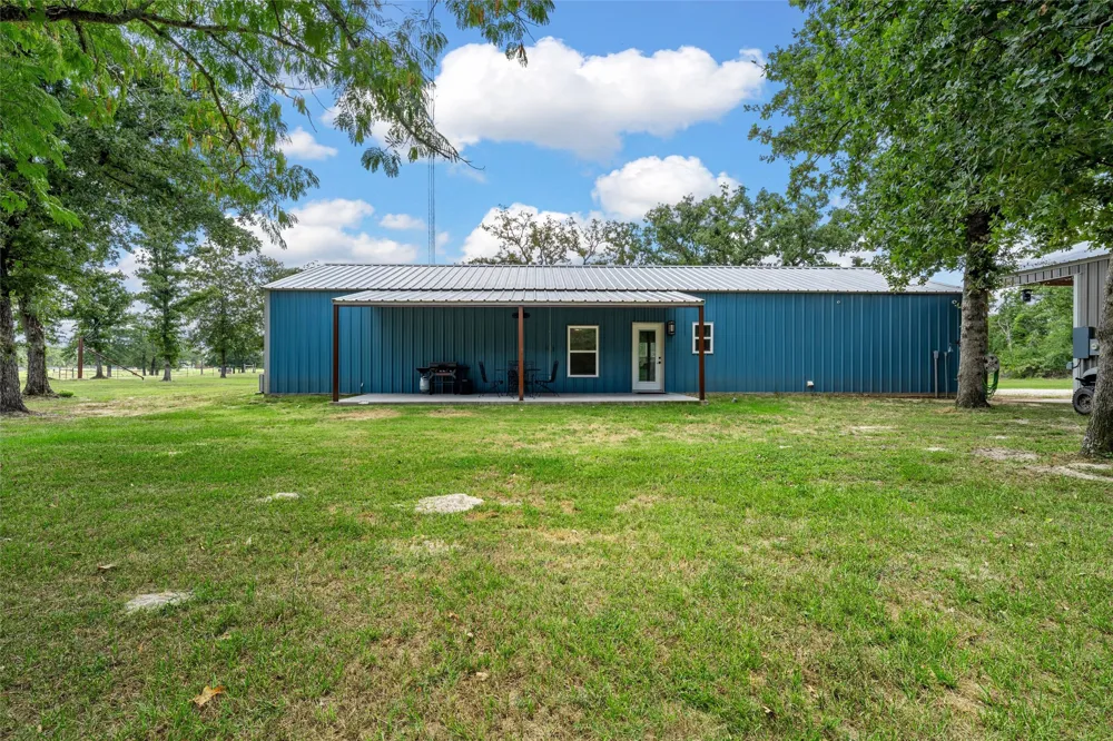 145 Private Road 944 Fairfield, TX 75840