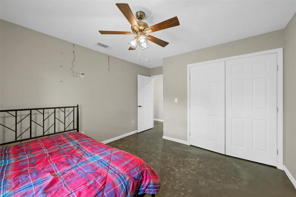 145 Private Road 944 Fairfield, TX 75840