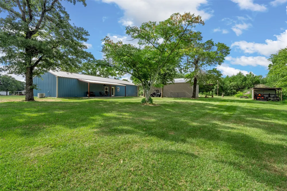 145 Private Road 944 Fairfield, TX 75840