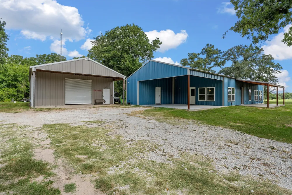 145 Private Road 944 Fairfield, TX 75840