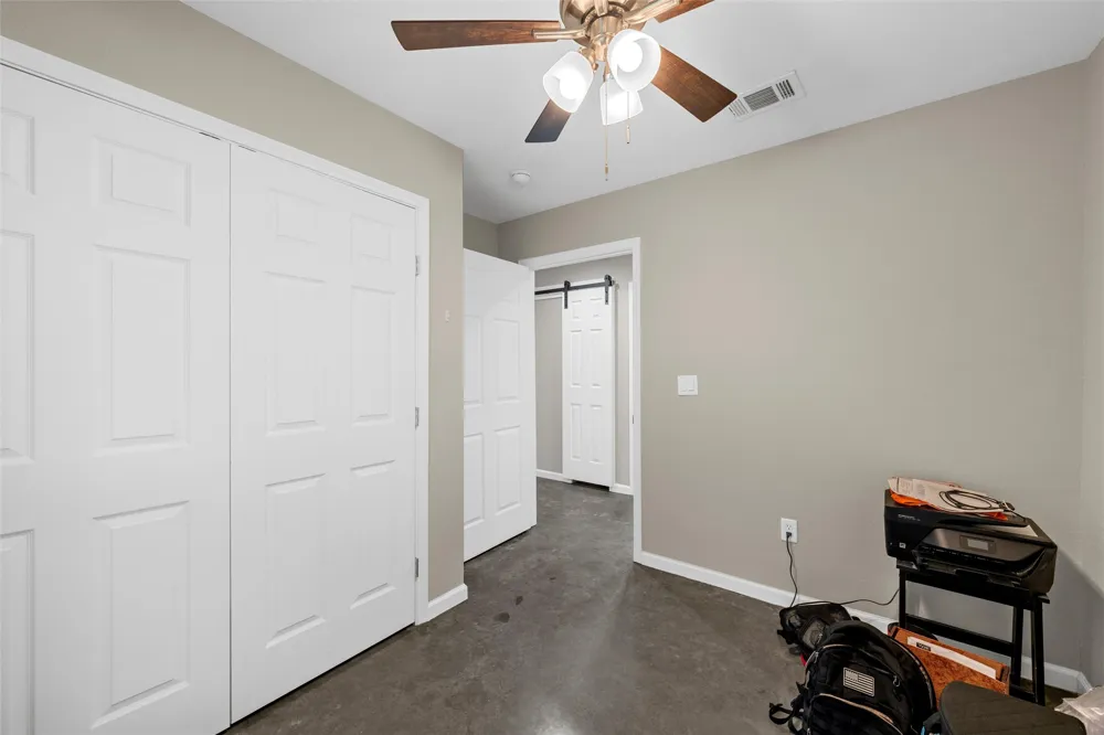 145 Private Road 944 Fairfield, TX 75840