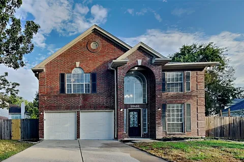20402 Avery Point Drive