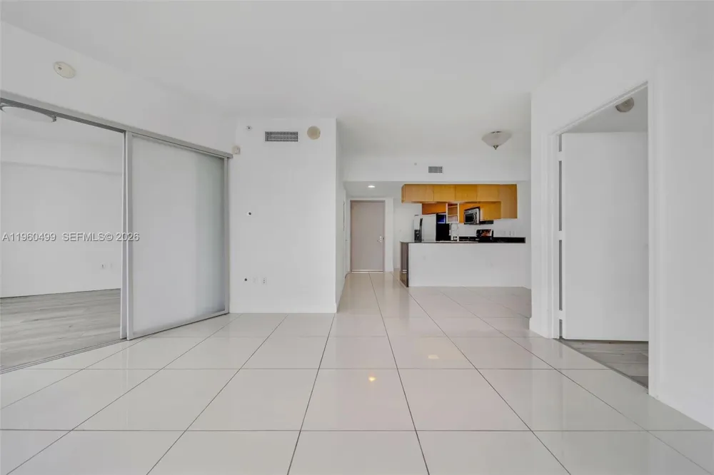 1750 Bayshore Dr #2001 Miami, FL 33132