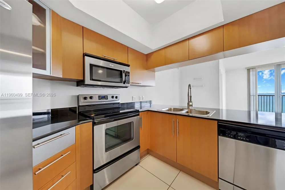 1750 Bayshore Dr #2001 Miami, FL 33132