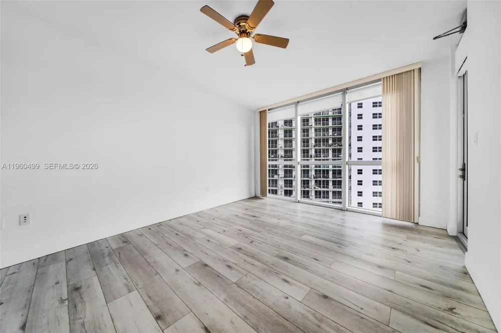 1750 Bayshore Dr #2001 Miami, FL 33132